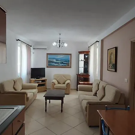 Family Apartman